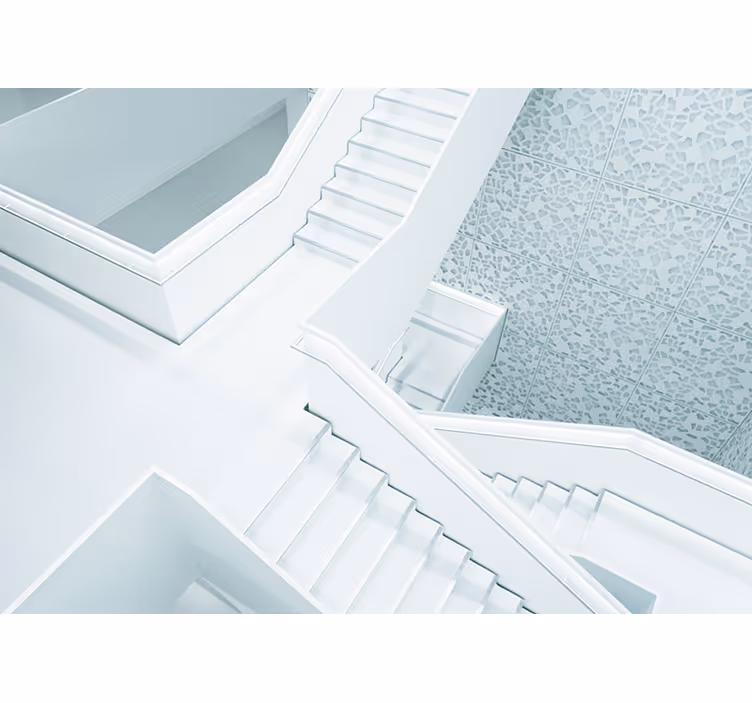 Rollo fenster weiß mit 3d stufenwand effekt - TenStickers