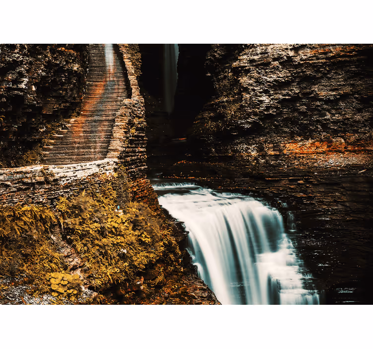 Fototapete landschaft mit fließendem wasserfall - TenStickers