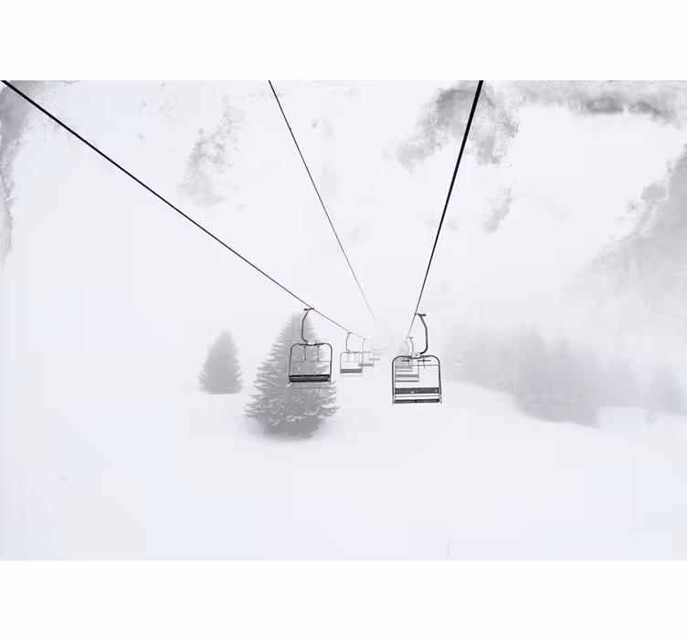 Fototapete berge mit blick auf den skilift - TenStickers