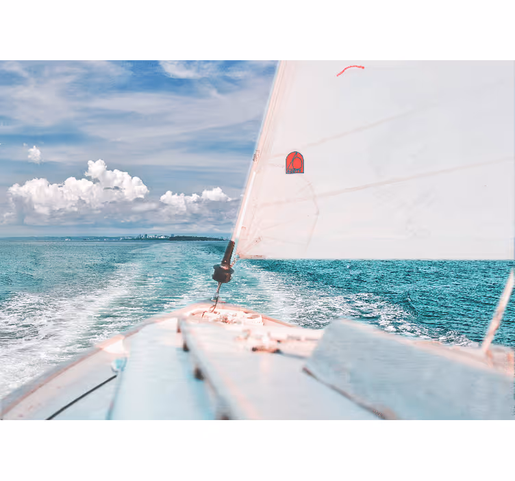 Fototapete meer segeln durch wellen - TenStickers