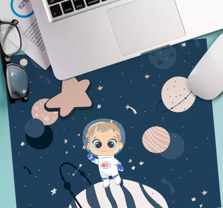 Anime mauspad mit niedlichem astronauten charakter - TenStickers