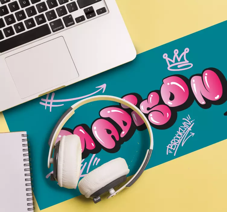 Mauspad mit namen im auffälligen design - TenStickers