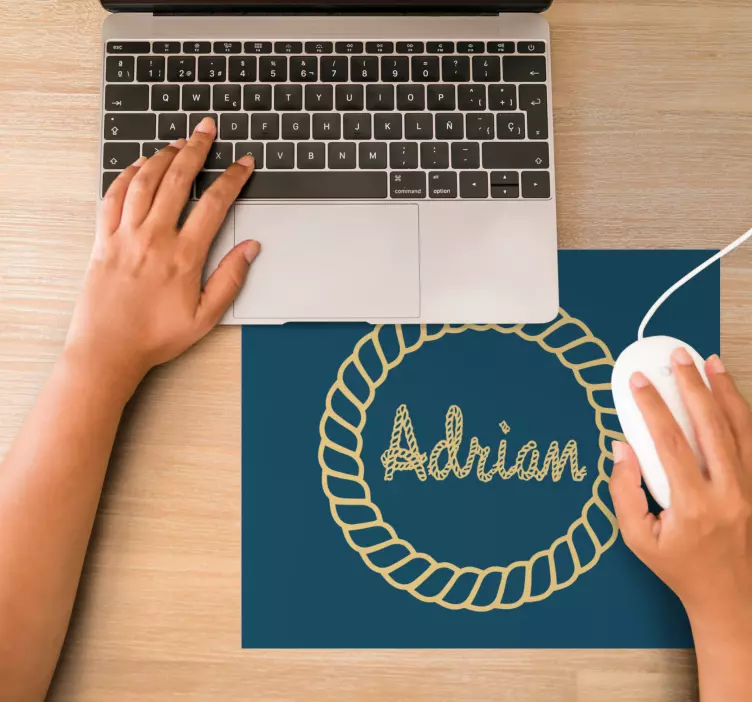 Mauspad mit namen im individuellen seil-design - TenStickers