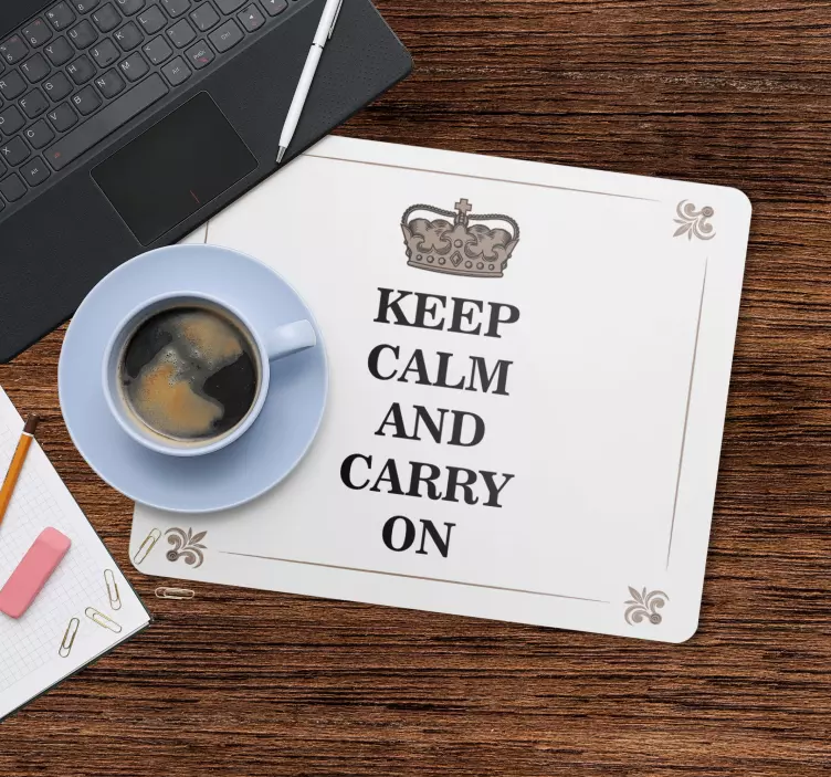 Mauspad mit Namen keep calm and carry on - TenStickers