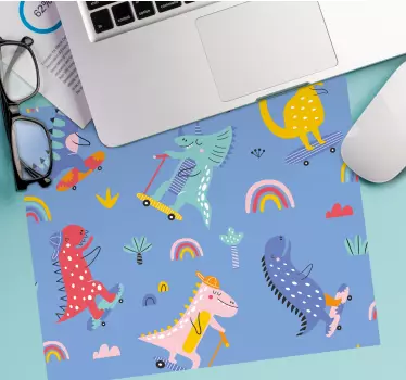 Anime mauspad mit verspielten dinosaurier-abenteuern - TenStickers