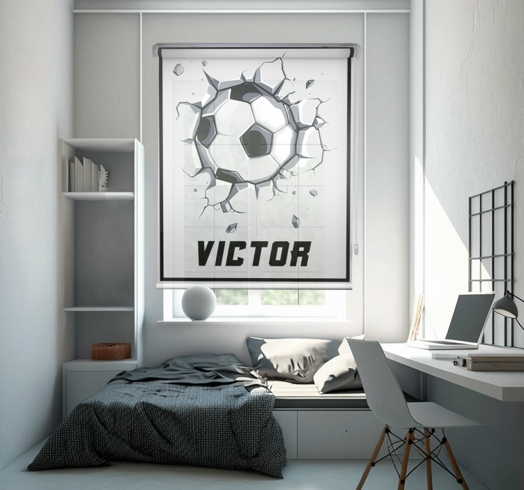 Rollo Fenster Kinderzimmer Ball in der Wand mit Namen - TenStickers