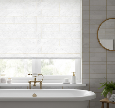 Rollo fenster badezimmer in grautönen mit goldmarmor - TenStickers