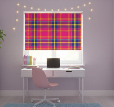 Rollo fenster jugendzimmer mit buntem karomuster - TenStickers