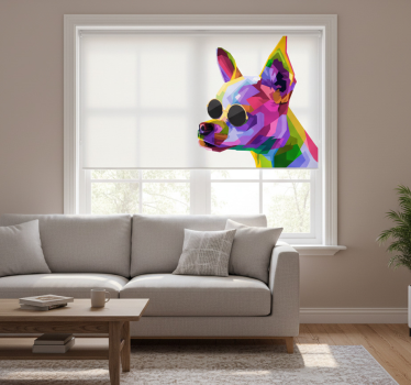 Rollo wohnzimmer mit mehrfarbigem chihuahua in brille - TenStickers