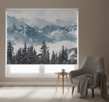 Rollo wohnzimmer schneebedeckte berge und bäume - TenStickers