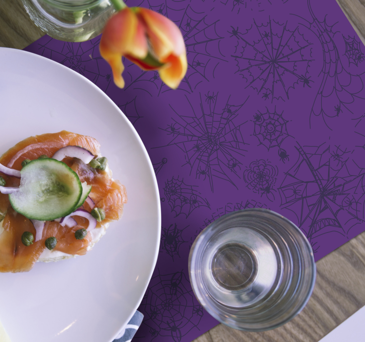 Lila mit spinnen- und web-halloween-tischsets - TenStickers