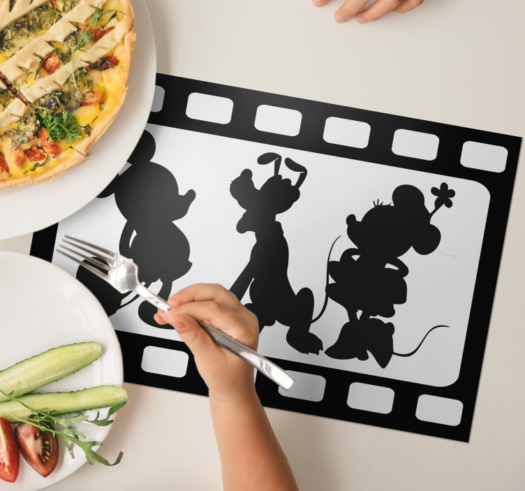 Tischset kinder mit silhouetten von animationsfiguren - TenStickers