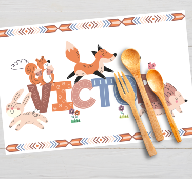 Platzset mit Namen Waldkindertiere mit anpassbarem Namen - TenStickers