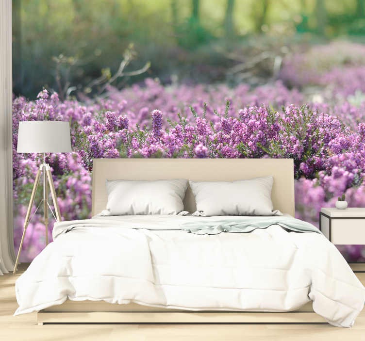 Fototapete Schlafzimmer blühende Blumenheide - TenStickers