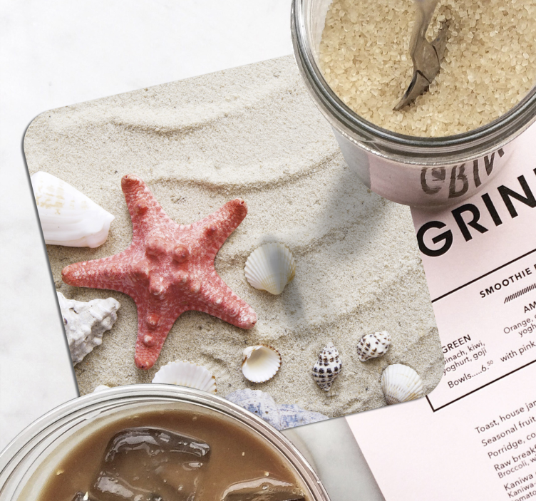 Untersetzer Meerestiere Seesterne und muscheln auf sand - TenStickers