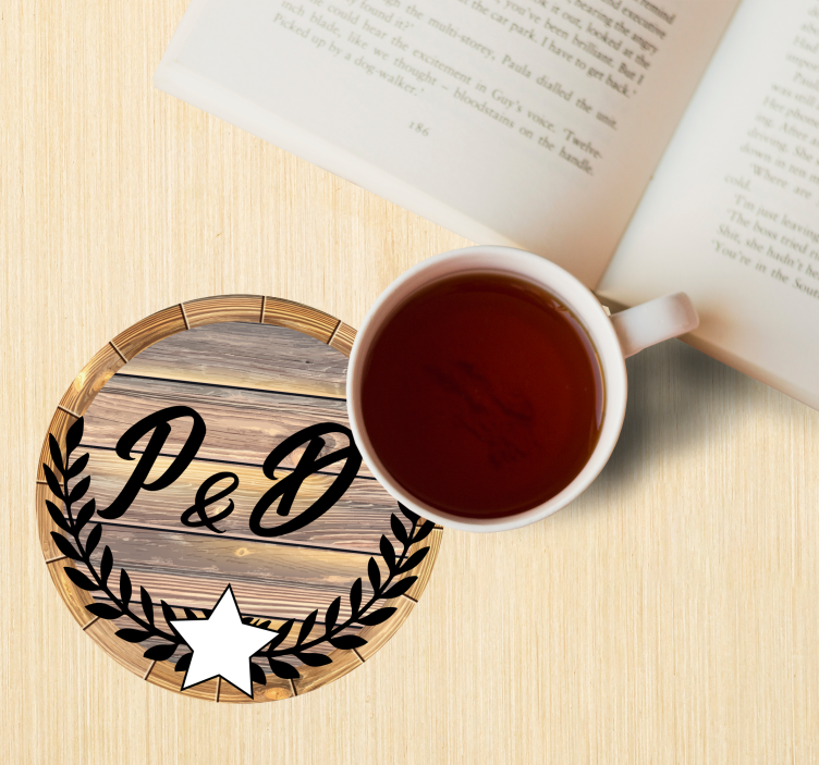 Untersetzer personalisiert mit holzfass initialen - TenStickers