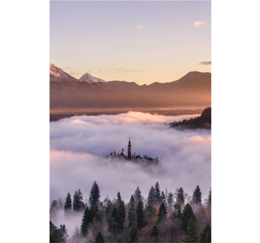 Poster wohnzimmer nebeliger schloss in polen - TenStickers