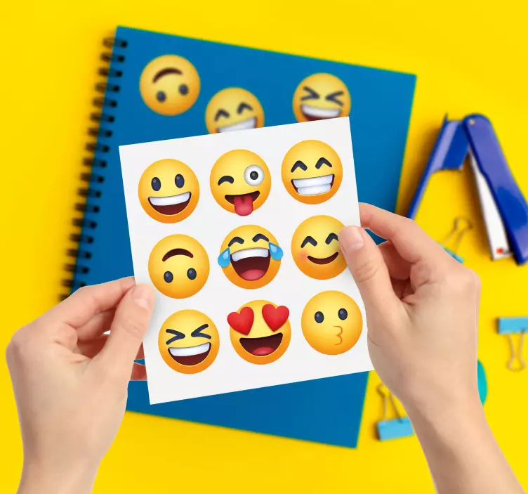Emoji smiley vinyl aufkleber - TenStickers