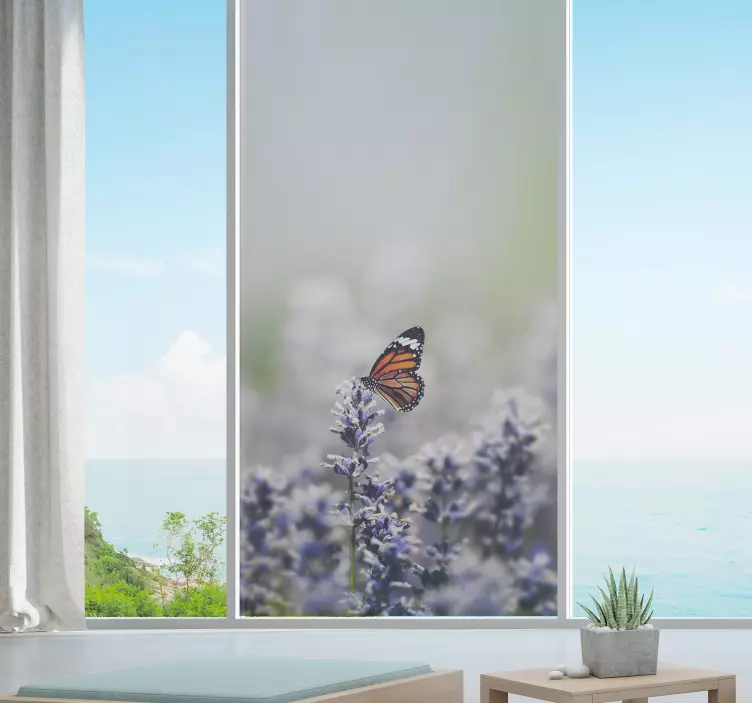 Fensteraufkleber Schmetterling auf Lavendel - TenStickers