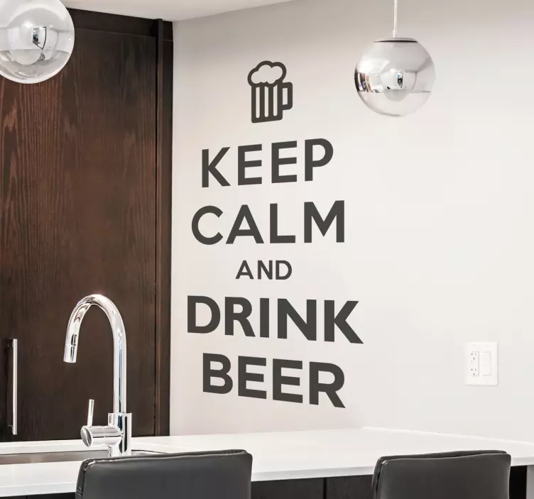 Wandtattoo Keep Calm Drink Beer - TenStickers