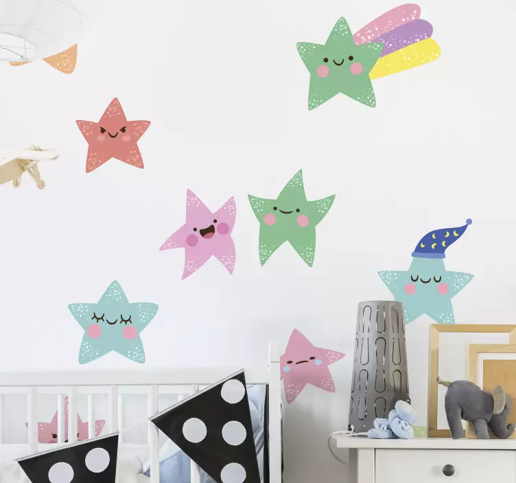 Wandtattoo Kinderzimmer verspielte star-charaktere - TenStickers