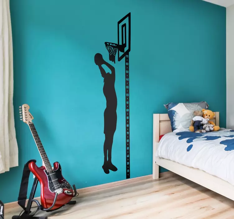 Wandtattoo Messlatte Basketballkorb mit Spieler - TenStickers