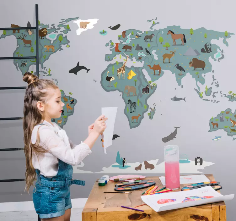 Weltkarte Aufkleber Cartoon-tiere und bäume - TenStickers