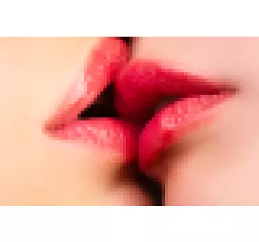 Klebefolie mit küssenden Lippen für die Dusche - TenStickers