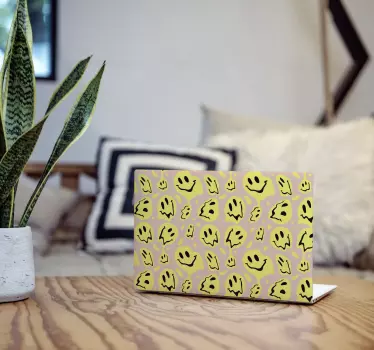 Laptop Aufkleber gelbe geistermuster - TenStickers