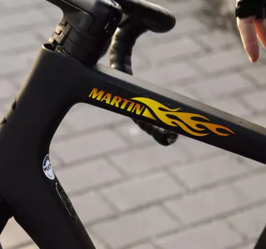 Flamme mit Namen Fahrrad Aufkleber - TenStickers