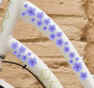 Lila Blumen Fahrrad Aufkleber - TenStickers