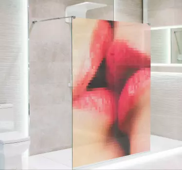 Klebefolie mit küssenden Lippen für die Dusche - TenStickers