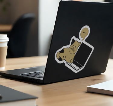 Laptop Aufkleber braune katze denkt nach - TenStickers