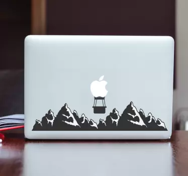 Berge Heissluftballon Laptop Sticker - TenStickers