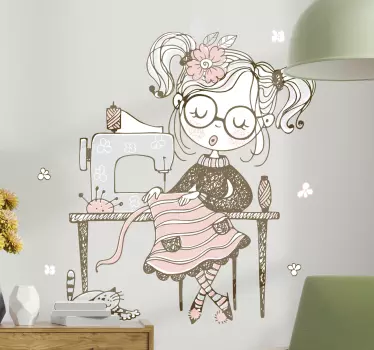 Wandtattoo Kinderzimmer nähendes Mädchen - TenStickers