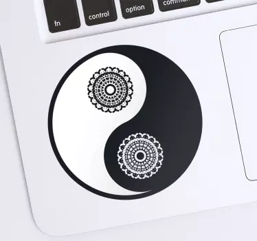 Yin und Yang Paisley Laptop Sticker - TenStickers