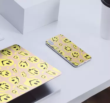 Sticker IPhone lächelndes geistermuster - TenStickers