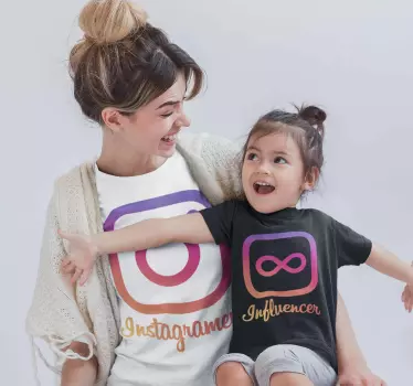 Mutter tochter t shirts social media duo - TenStickers